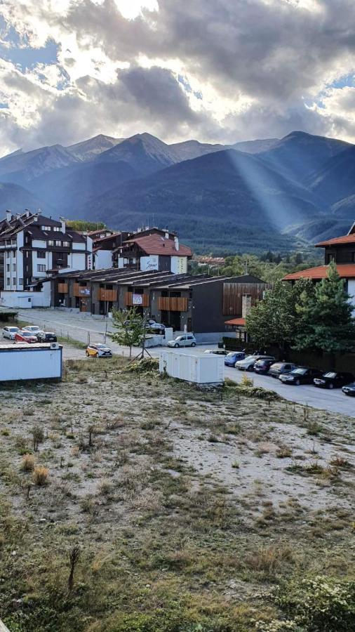 Simonen Apartments Near The Gondola Банско Екстериор снимка